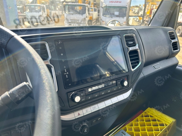 Бортовой грузовик ISUZU 4x4 дв 96Kw двойная кабина гп 1т под категорию В, кузов 3245х1850х400, с тентом. Фото 4