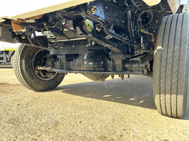 Бортовой грузовик ISUZU 4x4 дв 96Kw двойная кабина гп 1т под категорию В, кузов 3245х1850х400, с тентом. Фото 12