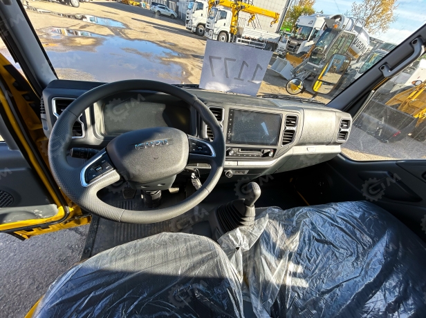 Бортовой грузовик ISUZU 4x4 дв 96Kw гп 2т двойная кабина кузов 3245х1850х400 с тентом под категорию B (новый интерьер кабины, серебряная металлическая краска). Фото 19