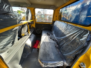 Бортовой грузовик ISUZU 4x4 дв 96Kw гп 2т двойная кабина кузов 3245х1850х400 с тентом под категорию B (новый интерьер кабины, серебряная металлическая краска). Фото 5