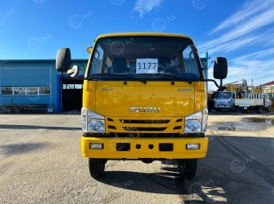 Бортовой грузовик ISUZU 4x4 дв 96Kw гп 2т двойная кабина кузов 3245х1850х400 с тентом под категорию B (новый интерьер кабины, серебряная металлическая краска). Фото 11