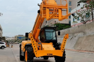 Телескопический погрузчик SOCMA Huanan HNT7017 гп 7т высота 17м. Фото 4