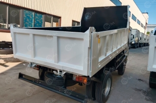 Самосвал ISUZU 4x4 дв 96kw 3200х1750х450 с раздаточной коробкой, переключение режима полного привода из кабины, под категорию B. Фото 1