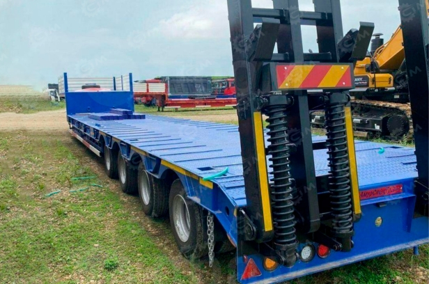 Полуприцеп-трал AMUR LYR9708TDP 16400*2500+250+250*2850, 4 оси BPW, гп 60т, фитинги, конники, ССУ 1400мм. Фото 4